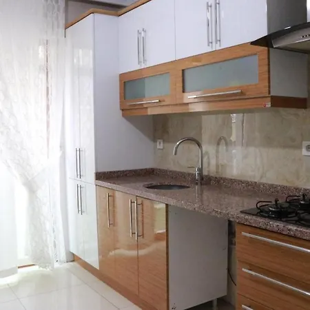 شقة Akar